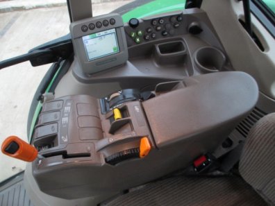 John Deere 6430