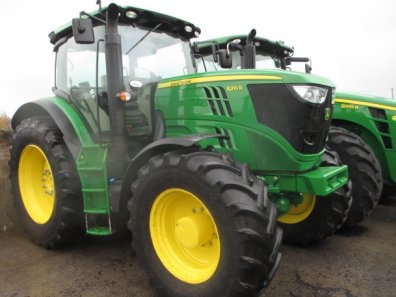 John Deere 6210R