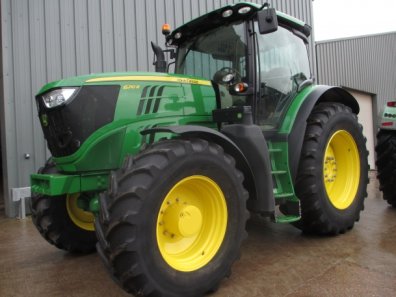 John Deere 6210R