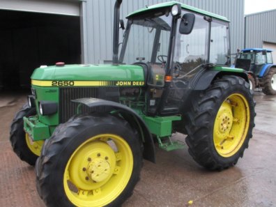 John Deere 2650