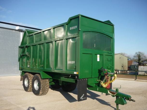Bailey TB 15 silage trailer