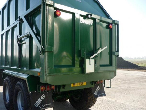 Bailey TB 15 silage trailer