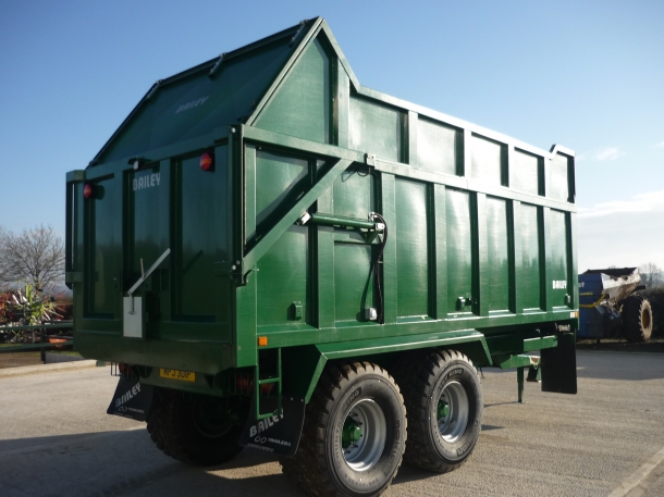 Bailey TB 15 silage trailer
