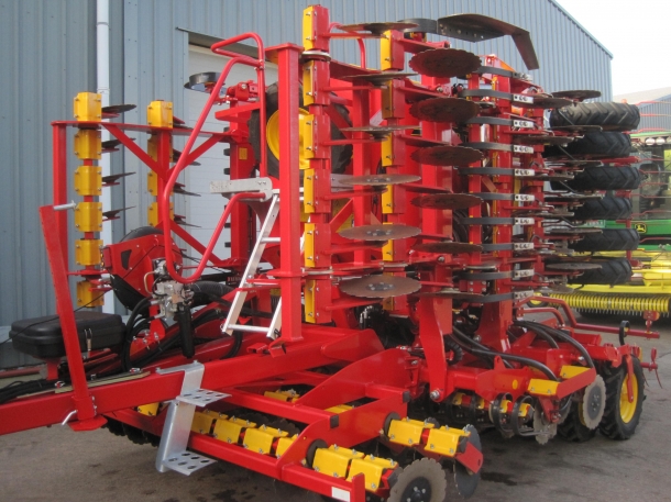 Vaderstad Rapid 600S drill