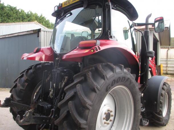 Case Maxum 100