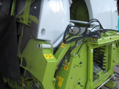 Claas Orbis 600 8 row maize header