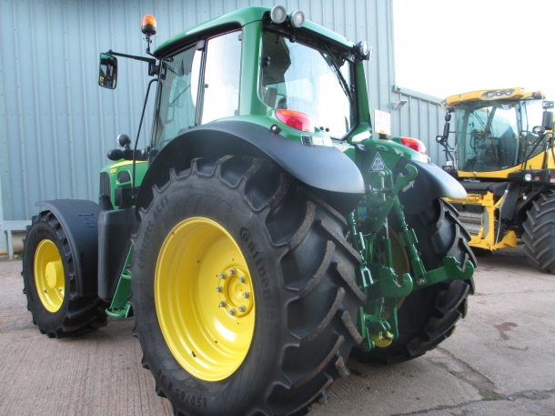 John Deere 6930