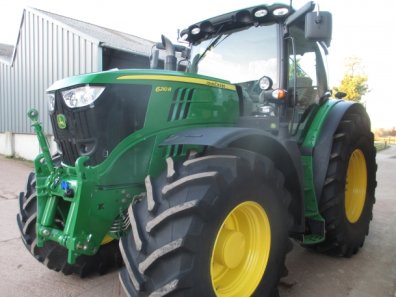 John Deere 6210R
