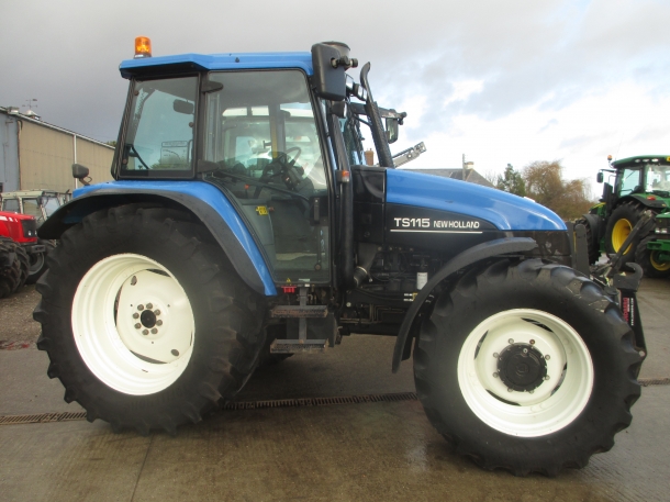 New Holland TS115 SLE