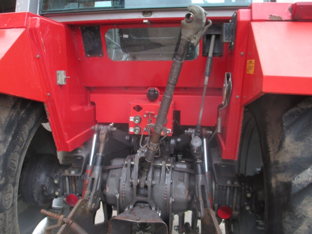 Massey Ferguson 699