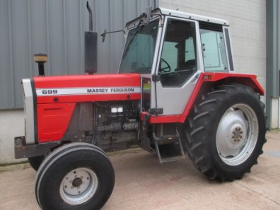 Massey Ferguson 699