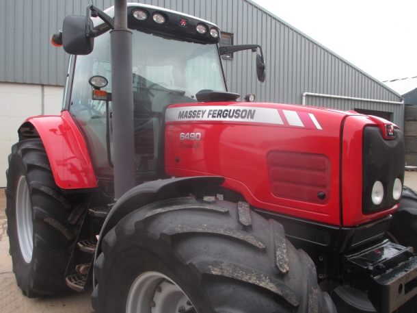 Massey Ferguson 6490