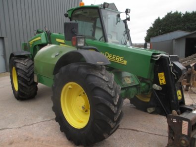 John Deere 3400