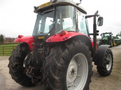 Massey Ferguson 5465