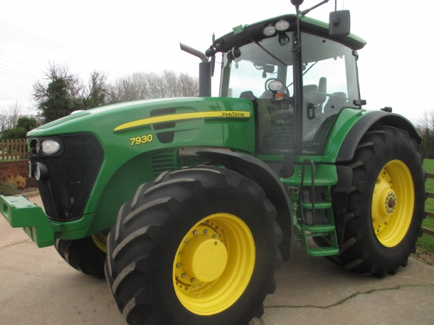John Deere 7930