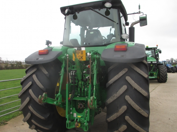 John Deere 7930