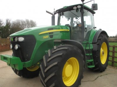 John Deere 7930