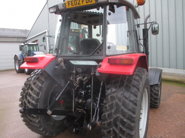 Massey Ferguson 4335