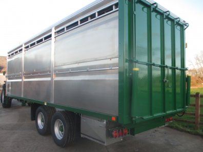 Bailey 25ft livestock trailer