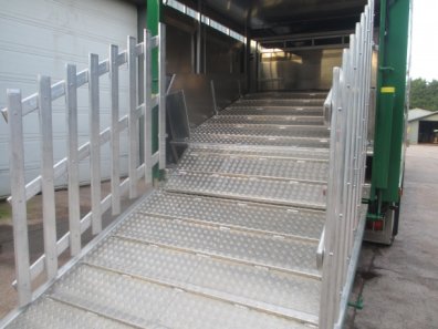 Bailey 25ft livestock trailer