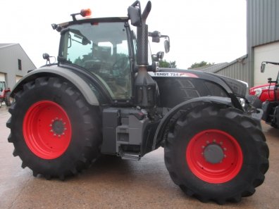 Fendt 724 Profi-Plus