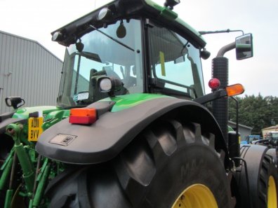John Deere 7930