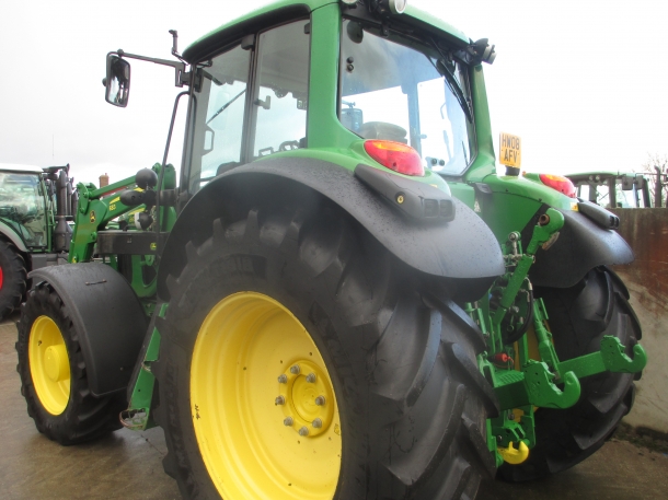 John Deere 6630