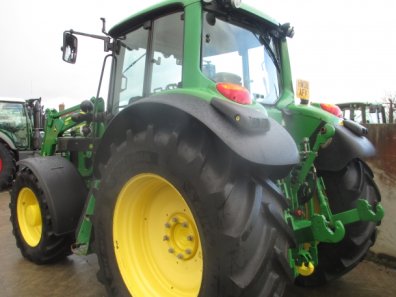 John Deere 6630