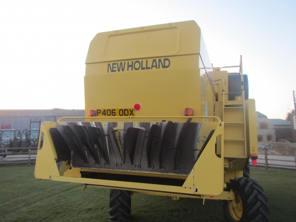New Holland TX62