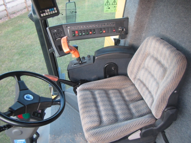 New Holland TX62