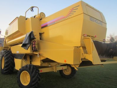New Holland TX62