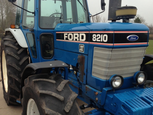 Ford 8210 III