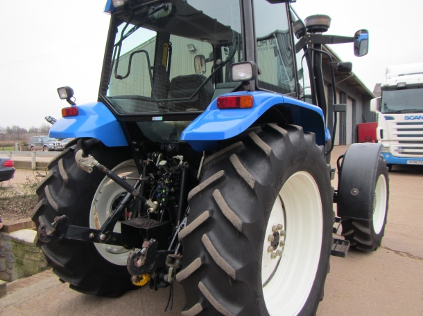 New Holland TS115 SL