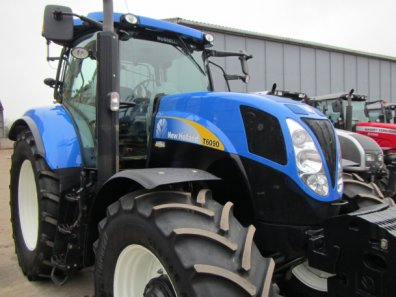 New Holland T6090