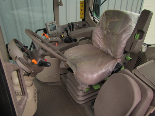 John Deere 7530