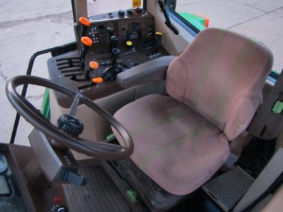 John Deere 6410