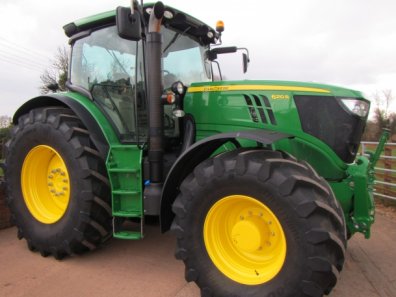 John Deere 6210R