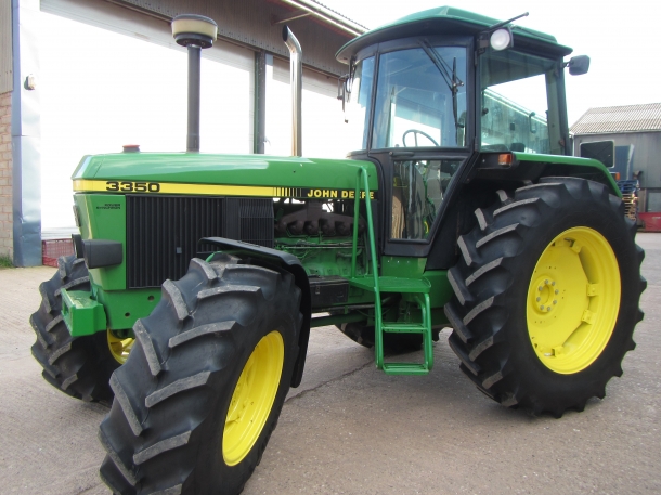 John Deere 3350