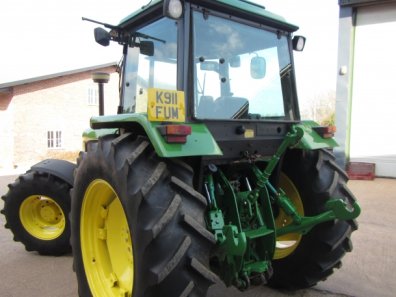 John Deere 3350
