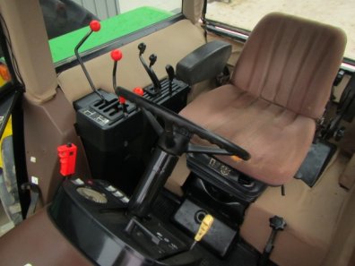 John Deere 3350