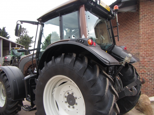 Valtra N141 Hi-Tec