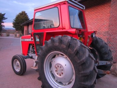 Massey Ferguson 590