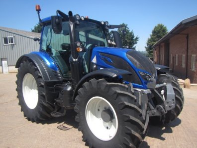 Valtra N174