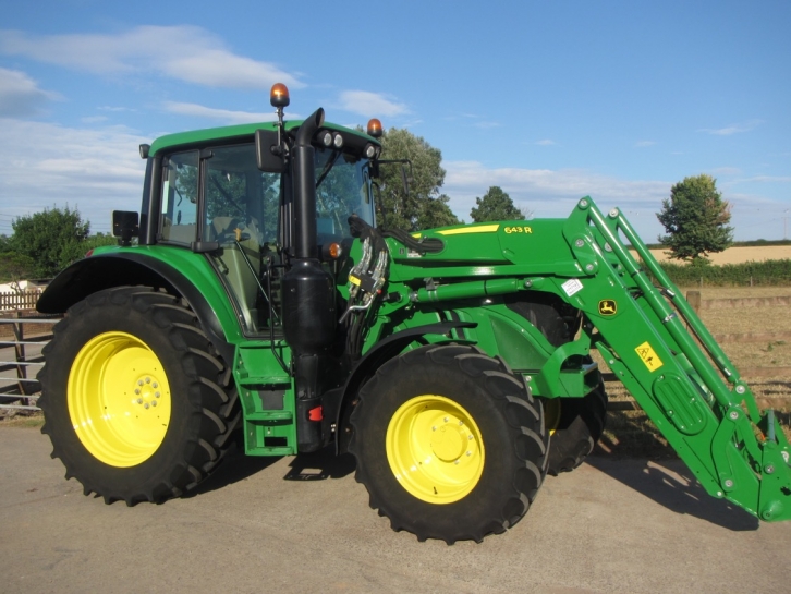 John Deere 6130M