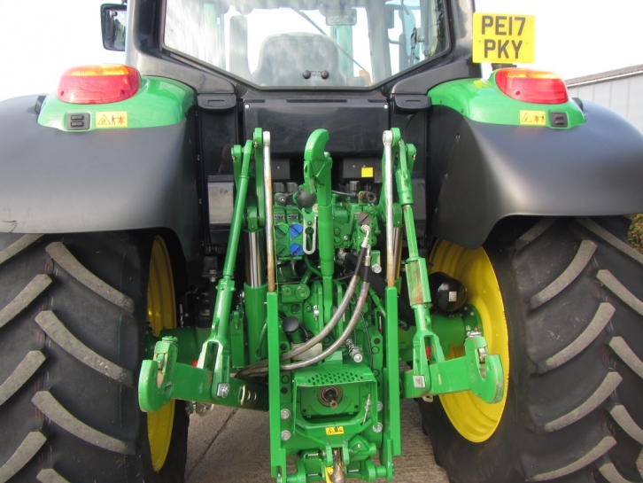 John Deere 6130M