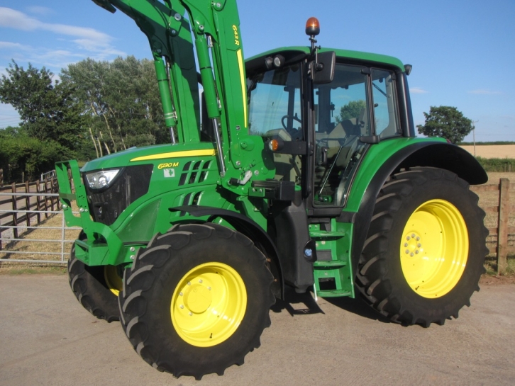John Deere 6130M