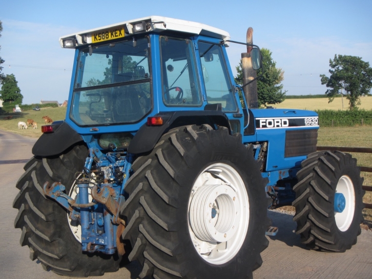 Ford 8830