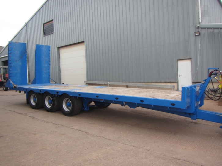 Stewart GX22 LL low loader trailer