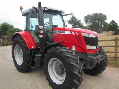Massey Ferguson 6716S Efficient
