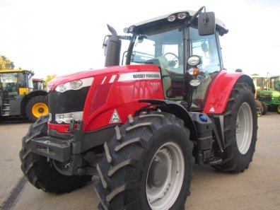 Massey Ferguson 6716S Efficient